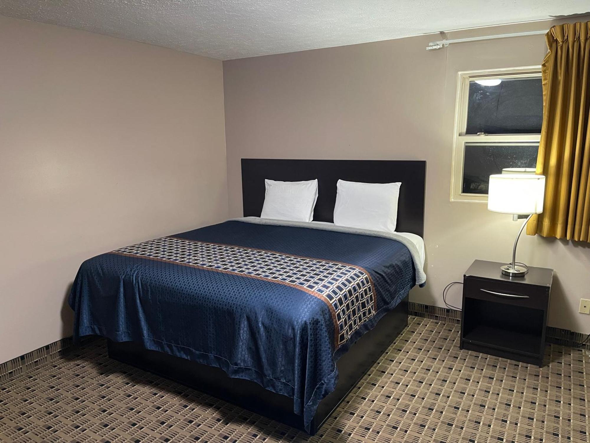 أشتابولا Economy Inn & Suites المظهر الخارجي الصورة