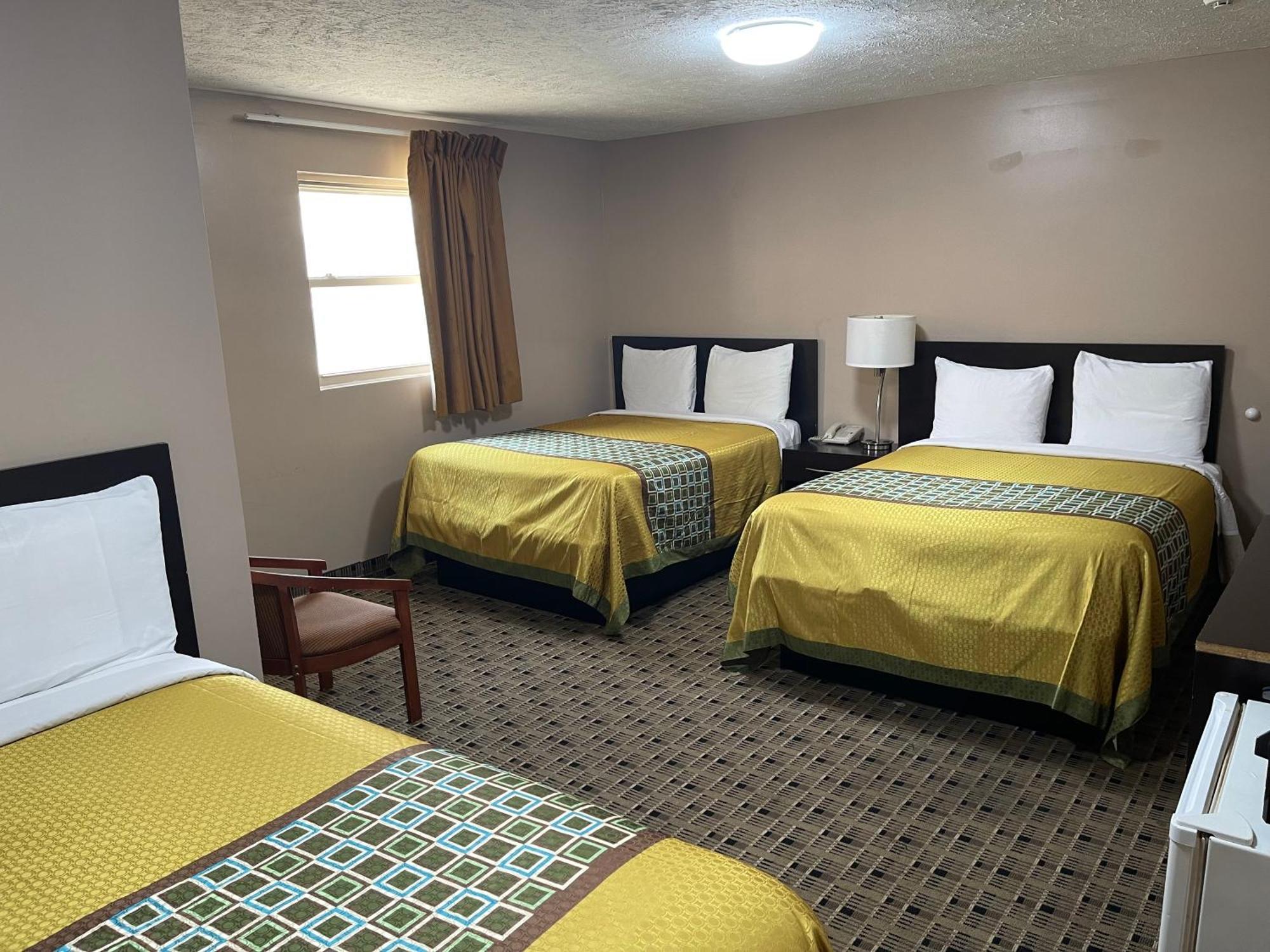 أشتابولا Economy Inn & Suites المظهر الخارجي الصورة